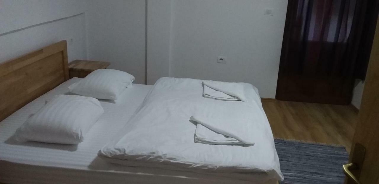 Bujtinat E Lugines Valbone Quarto foto