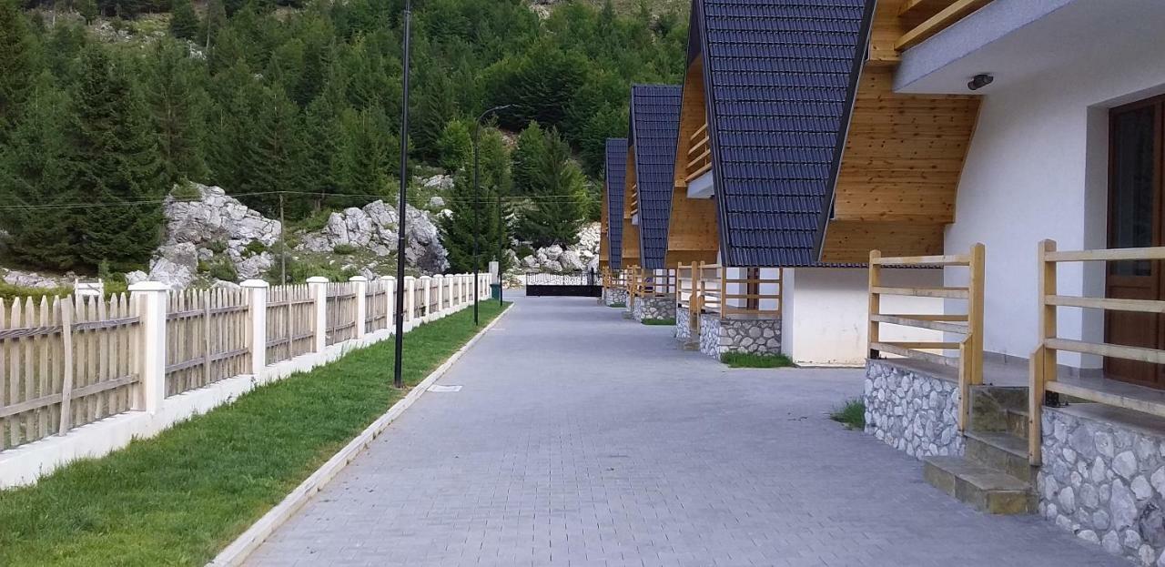 Bujtinat E Lugines Valbone Exterior foto