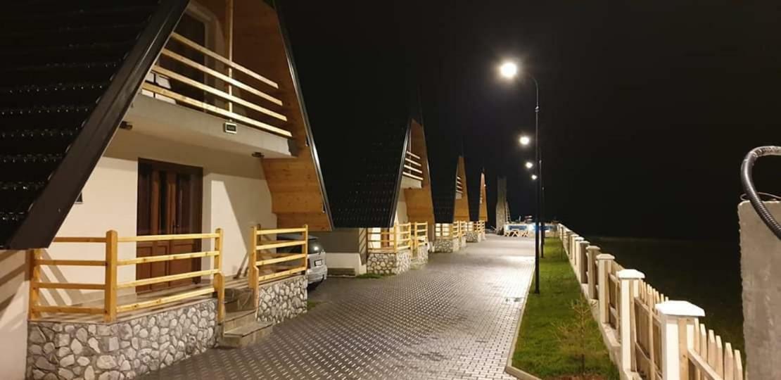 Bujtinat E Lugines Valbone Exterior foto